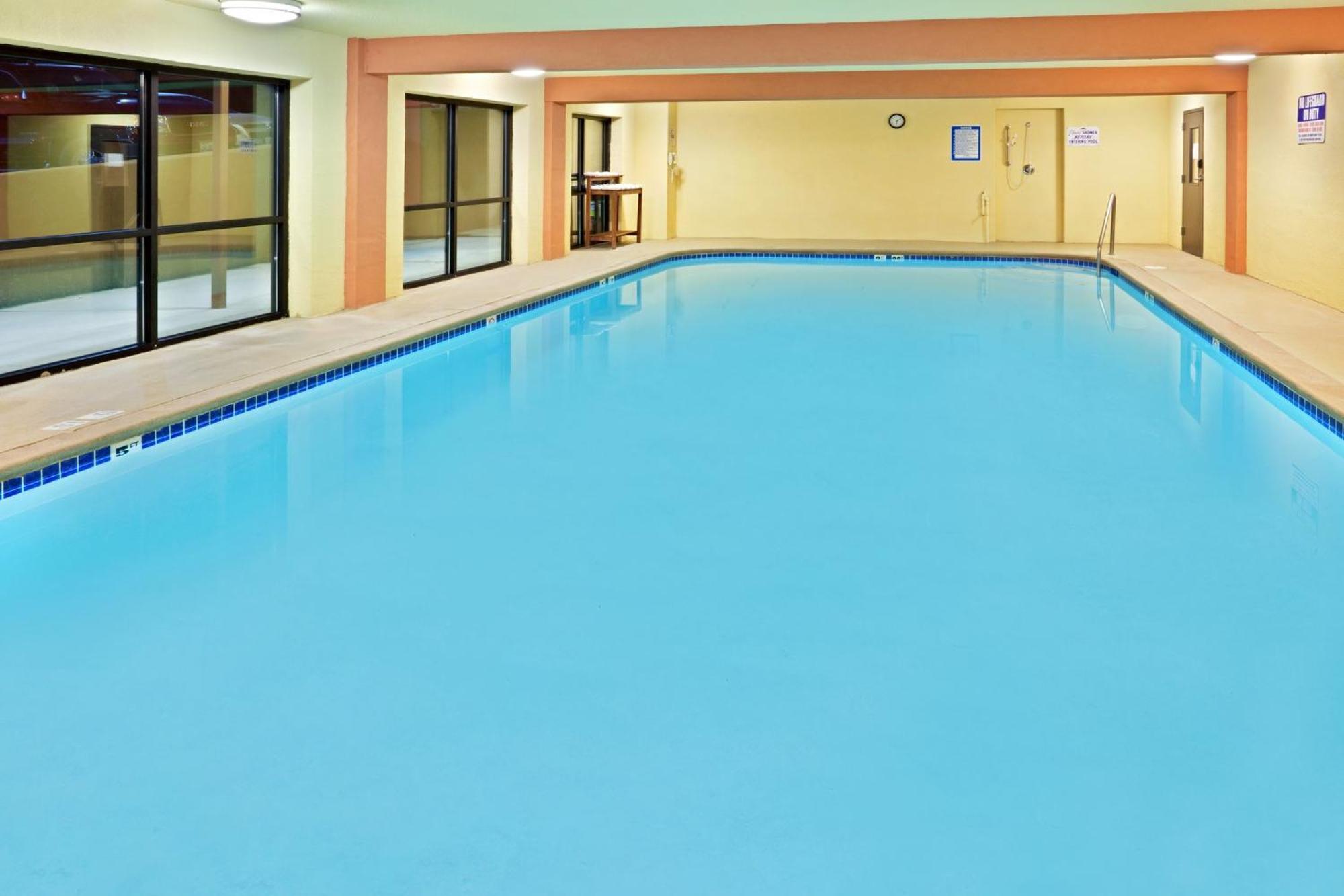 Holiday Inn Express Portland South - Lake Oswego By Ihg Экстерьер фото