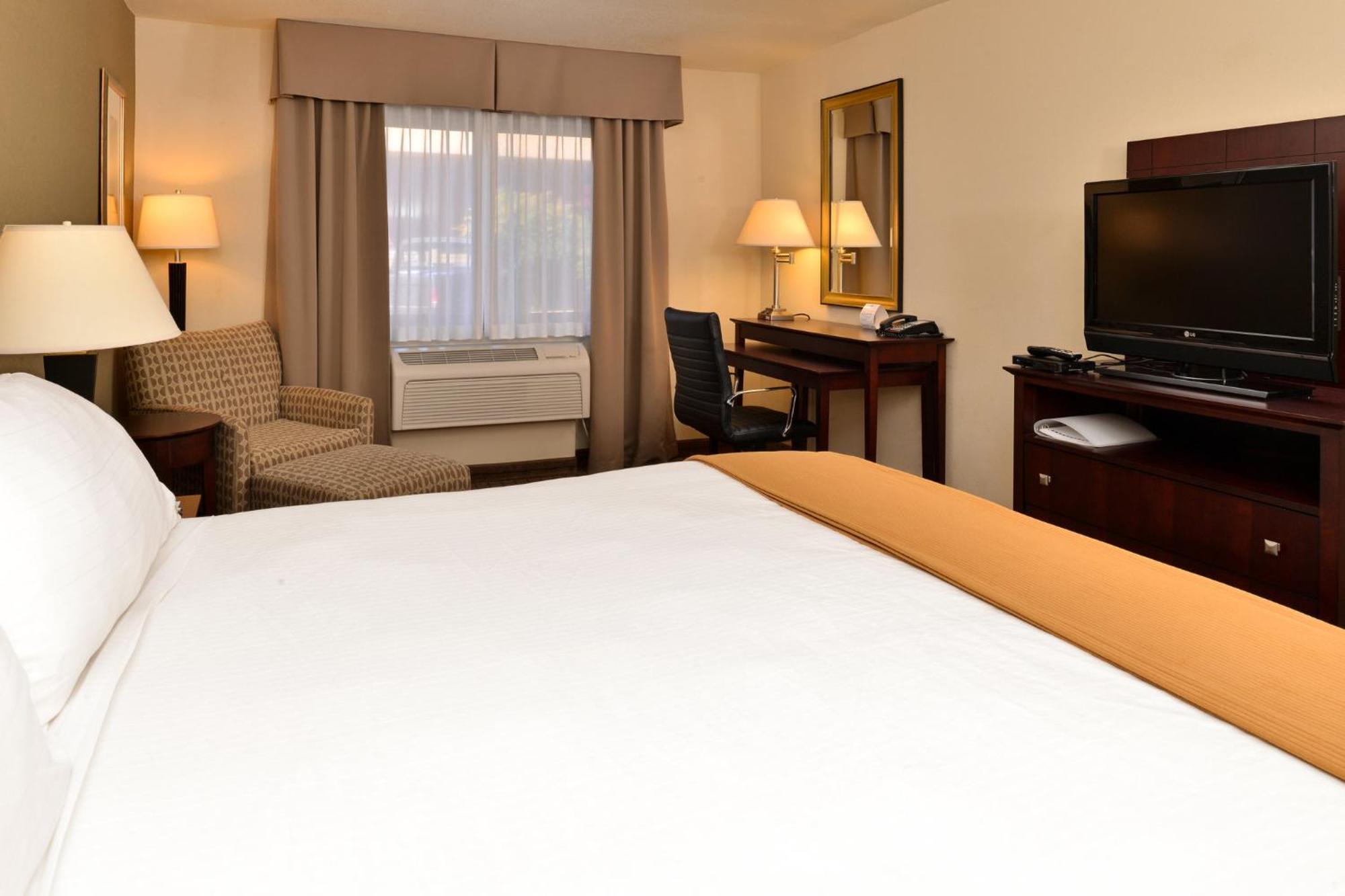 Holiday Inn Express Portland South - Lake Oswego By Ihg Экстерьер фото